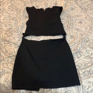 Black set dress with zip back